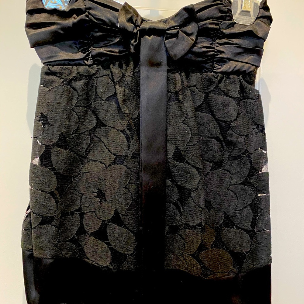 BEBE black off shoulders xs